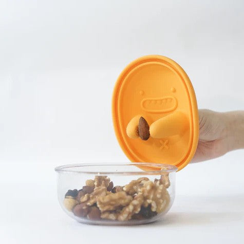 No-Mess Snack Box